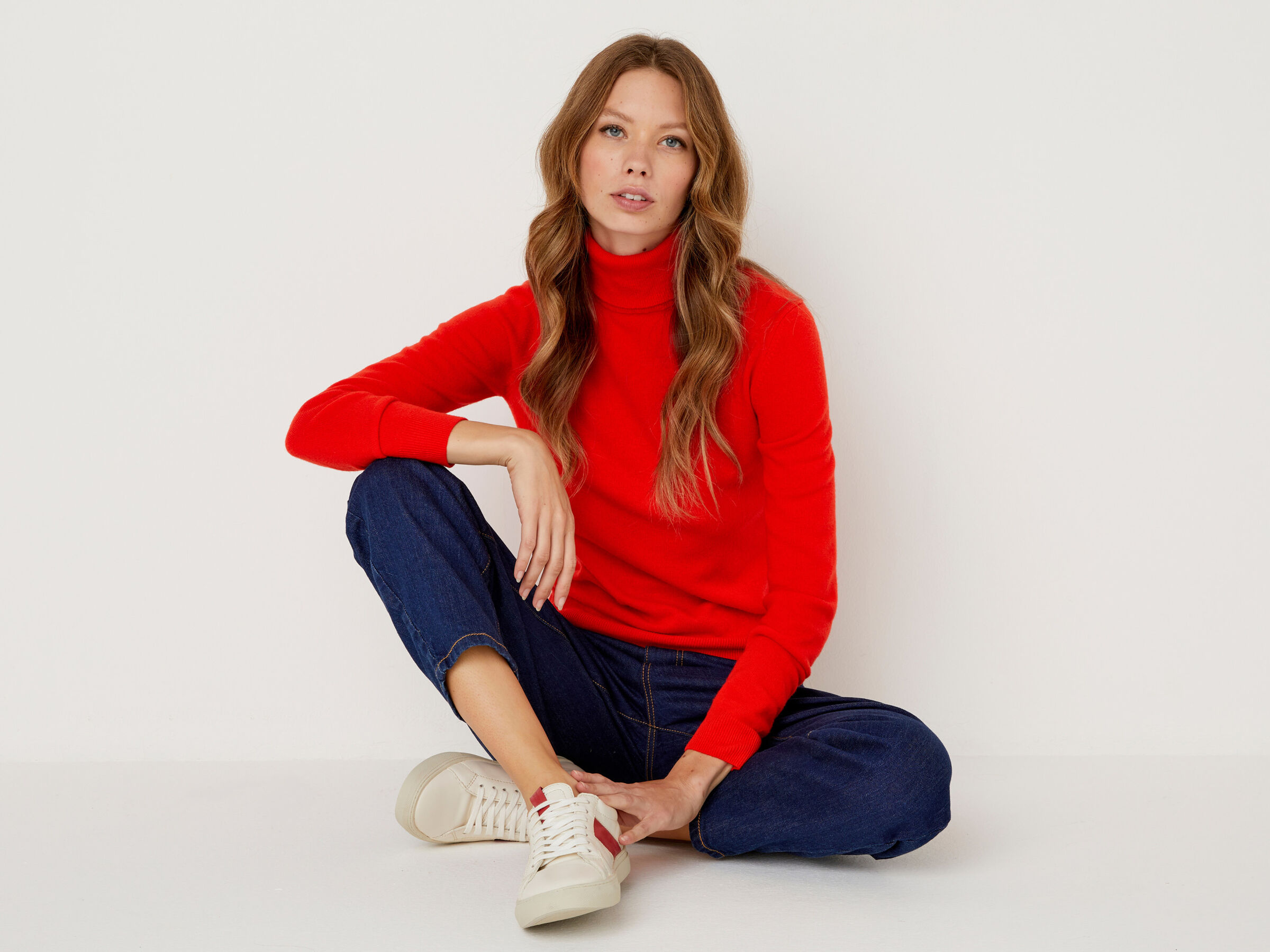 Turtleneck sweater in pure virgin wool image number 3