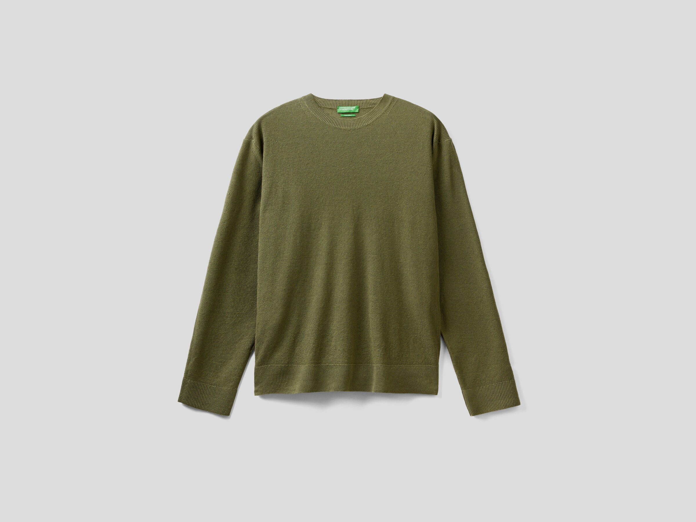 Crew neck sweater in linen blend image number 4