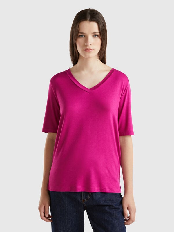 V-neck t-shirt in stretch viscose Women