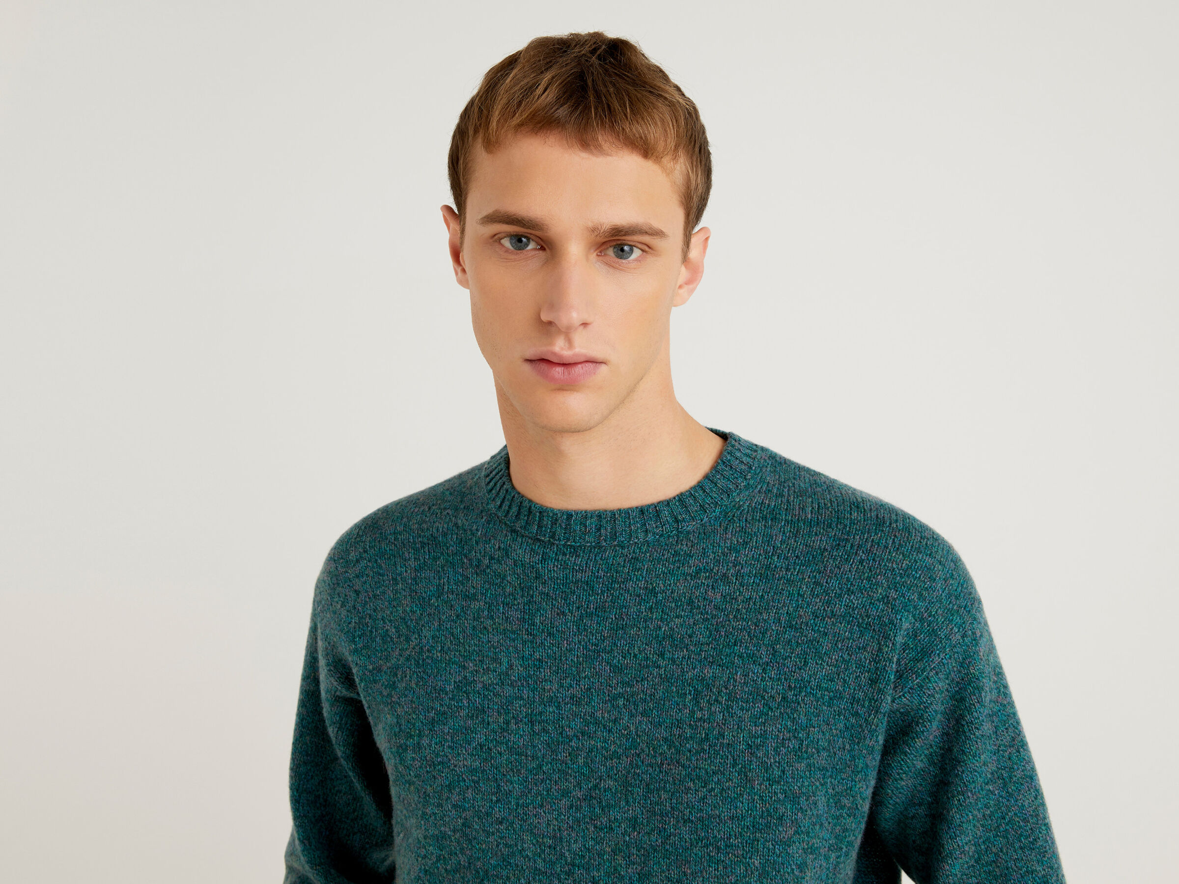Crew neck sweater in pure Shetland wool image number 4