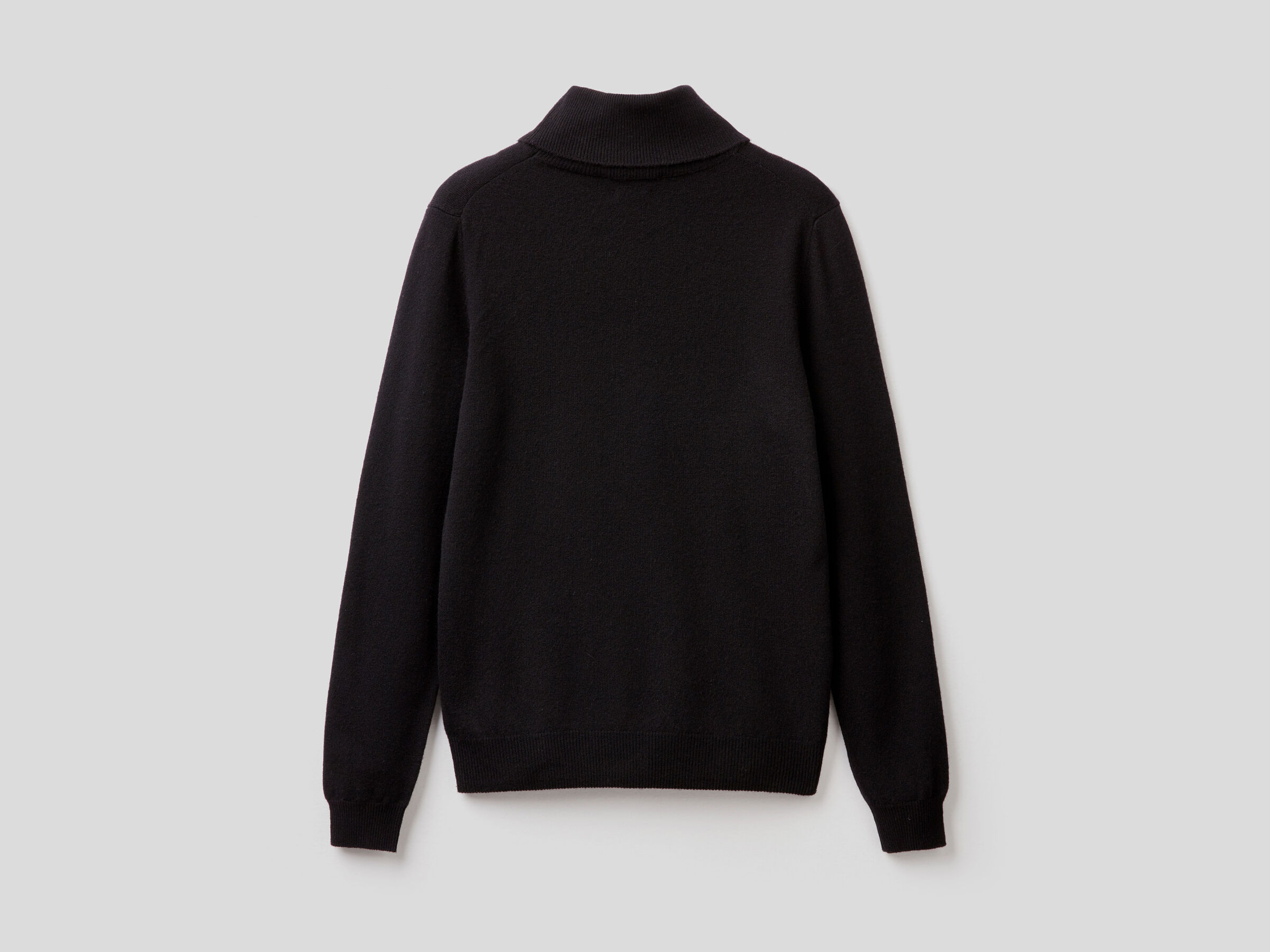 Turtleneck sweater in pure virgin wool image number 6