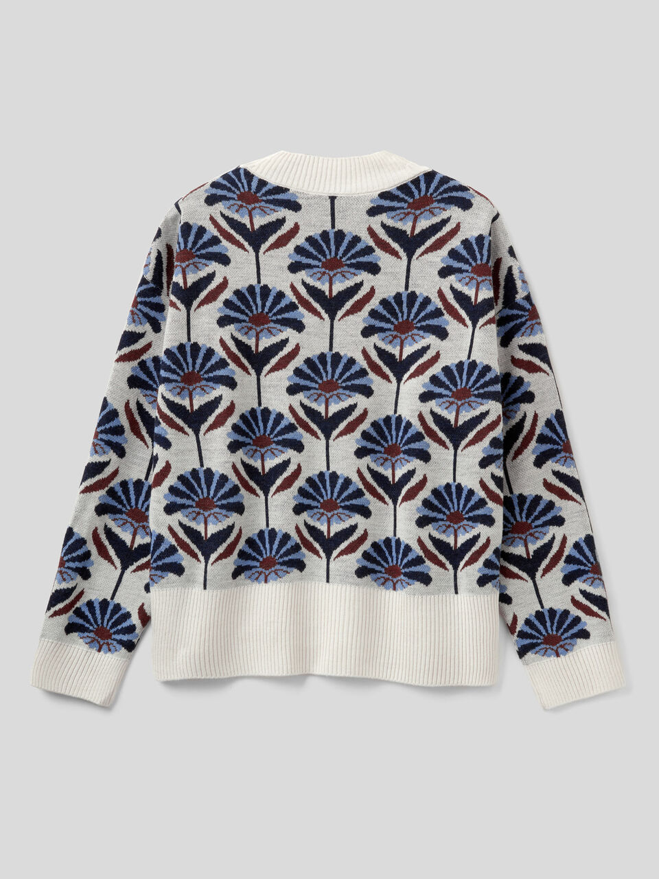 Boxy fit turtleneck sweater image number 2