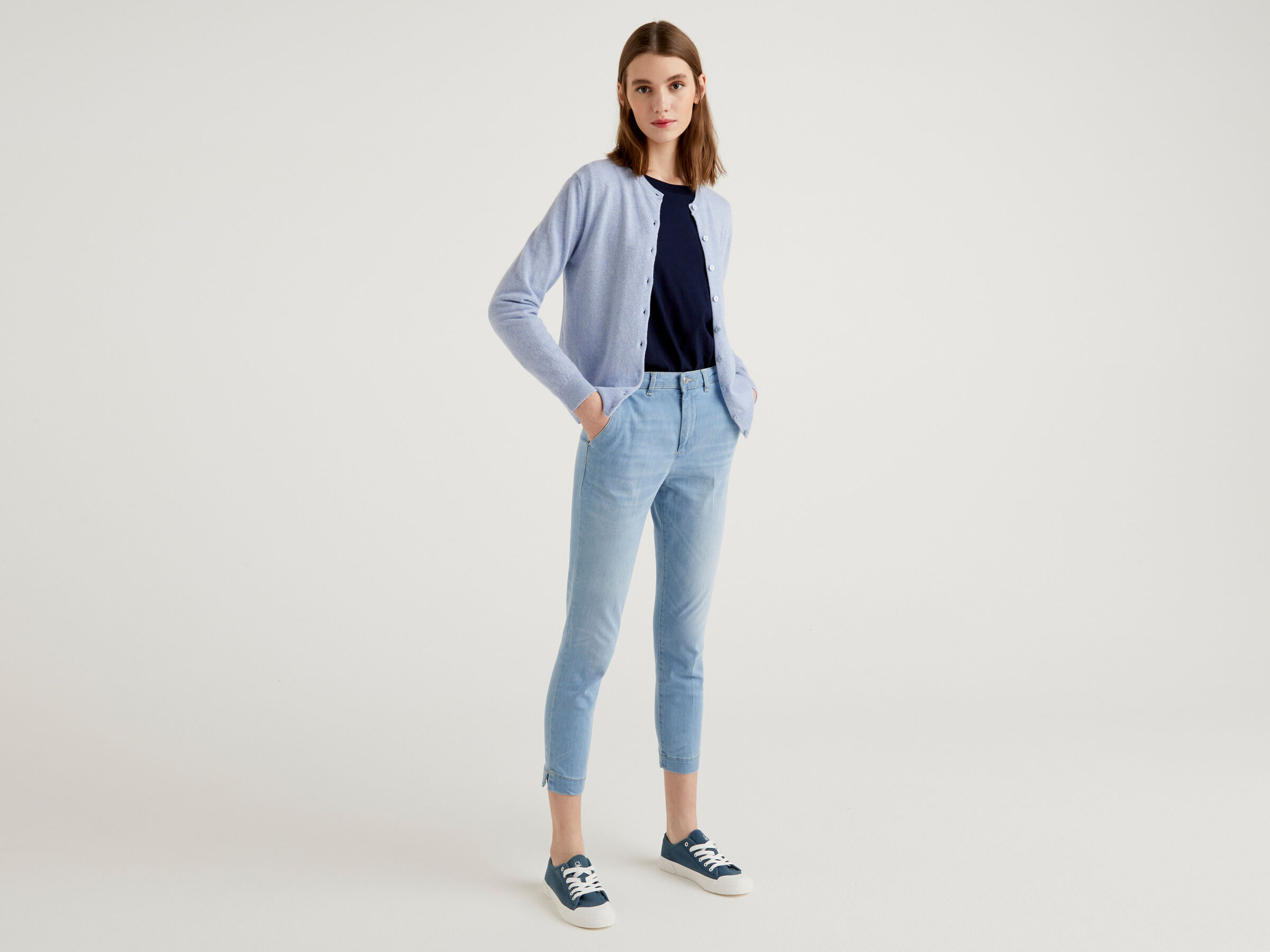 Crew neck cardigan in pure virgin wool image number 3