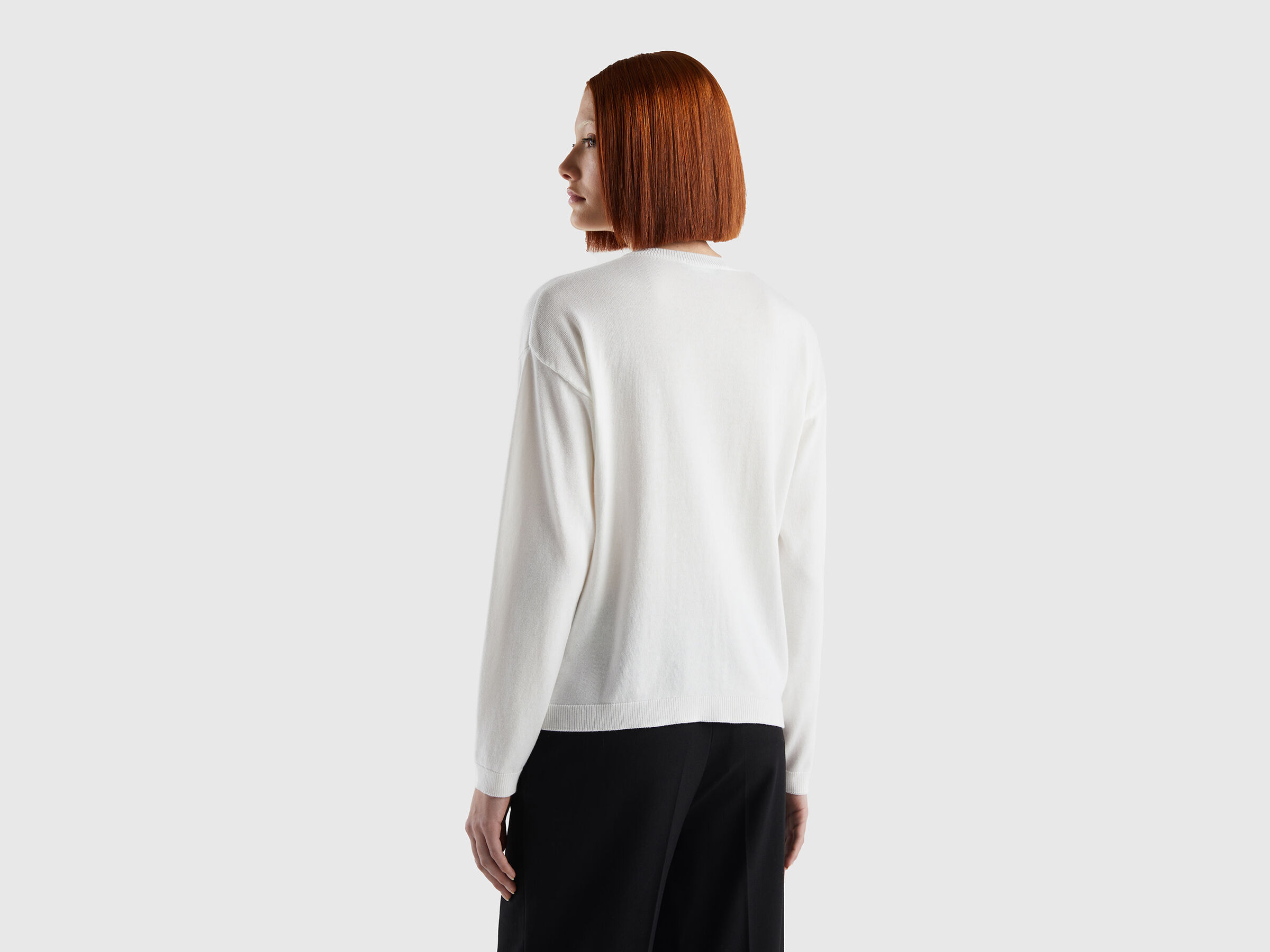 Crew neck cardigan with buttons image number 2