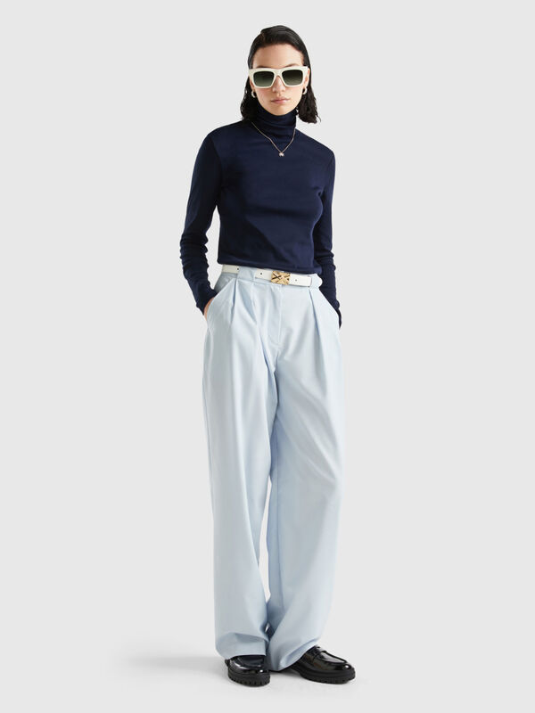 High-waisted trousers Women