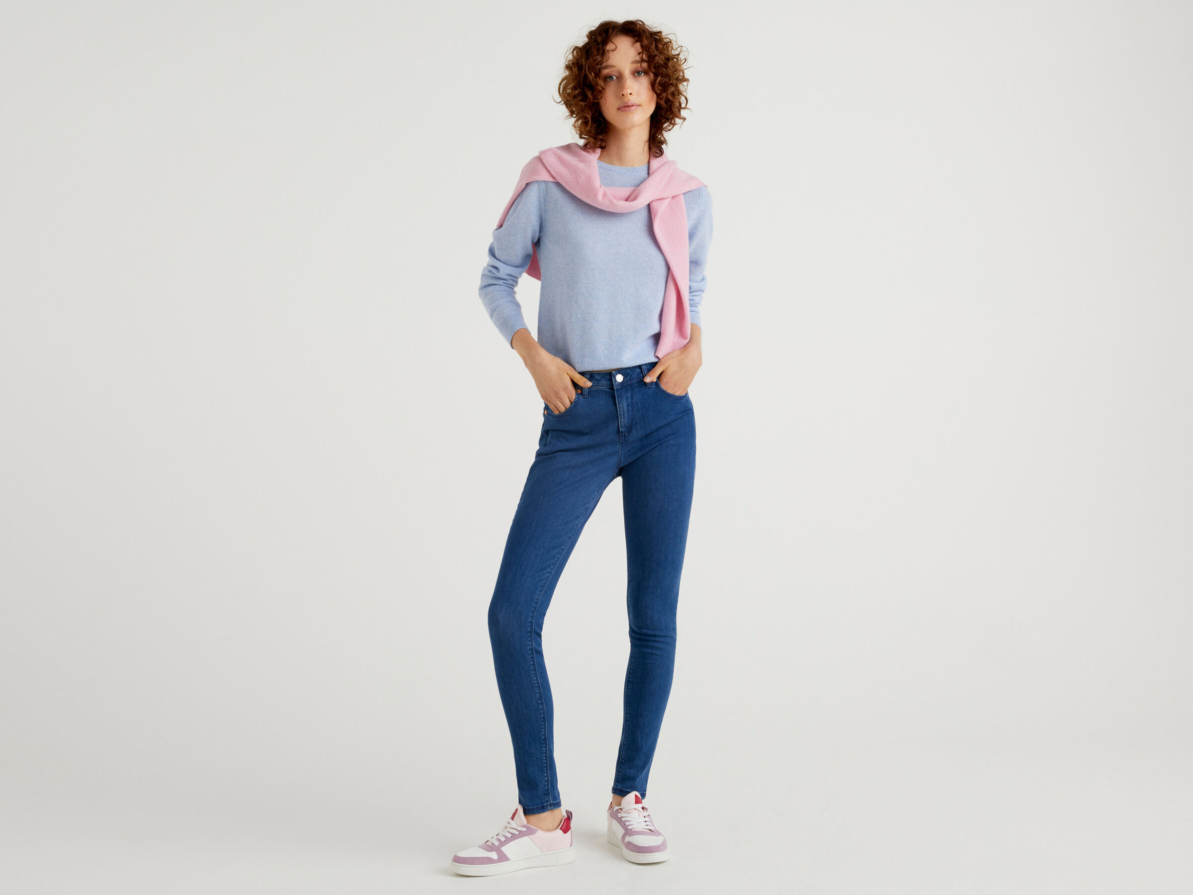 Crew neck sweater in pure virgin wool image number 3