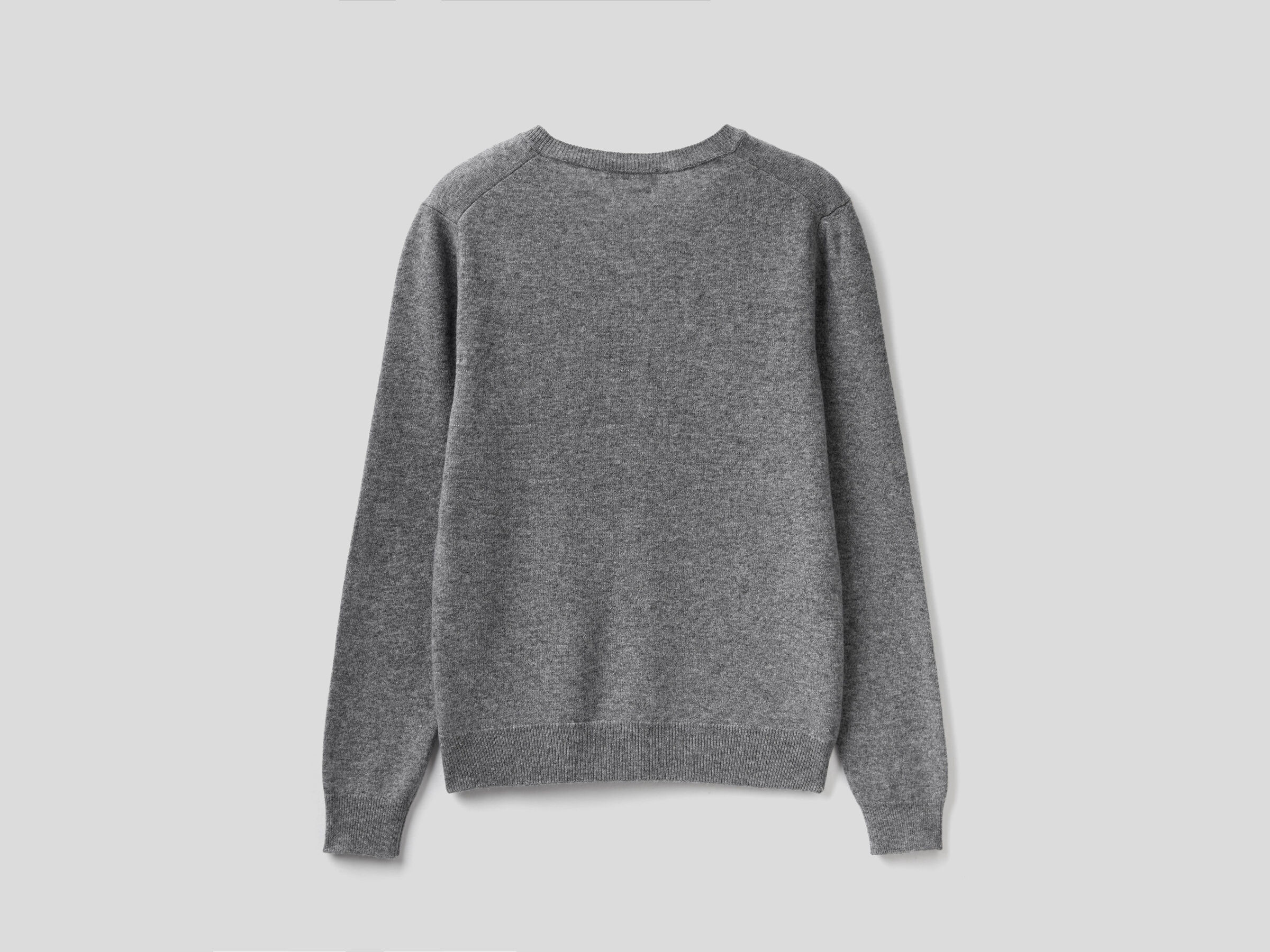 V-neck sweater in pure virgin wool image number 6