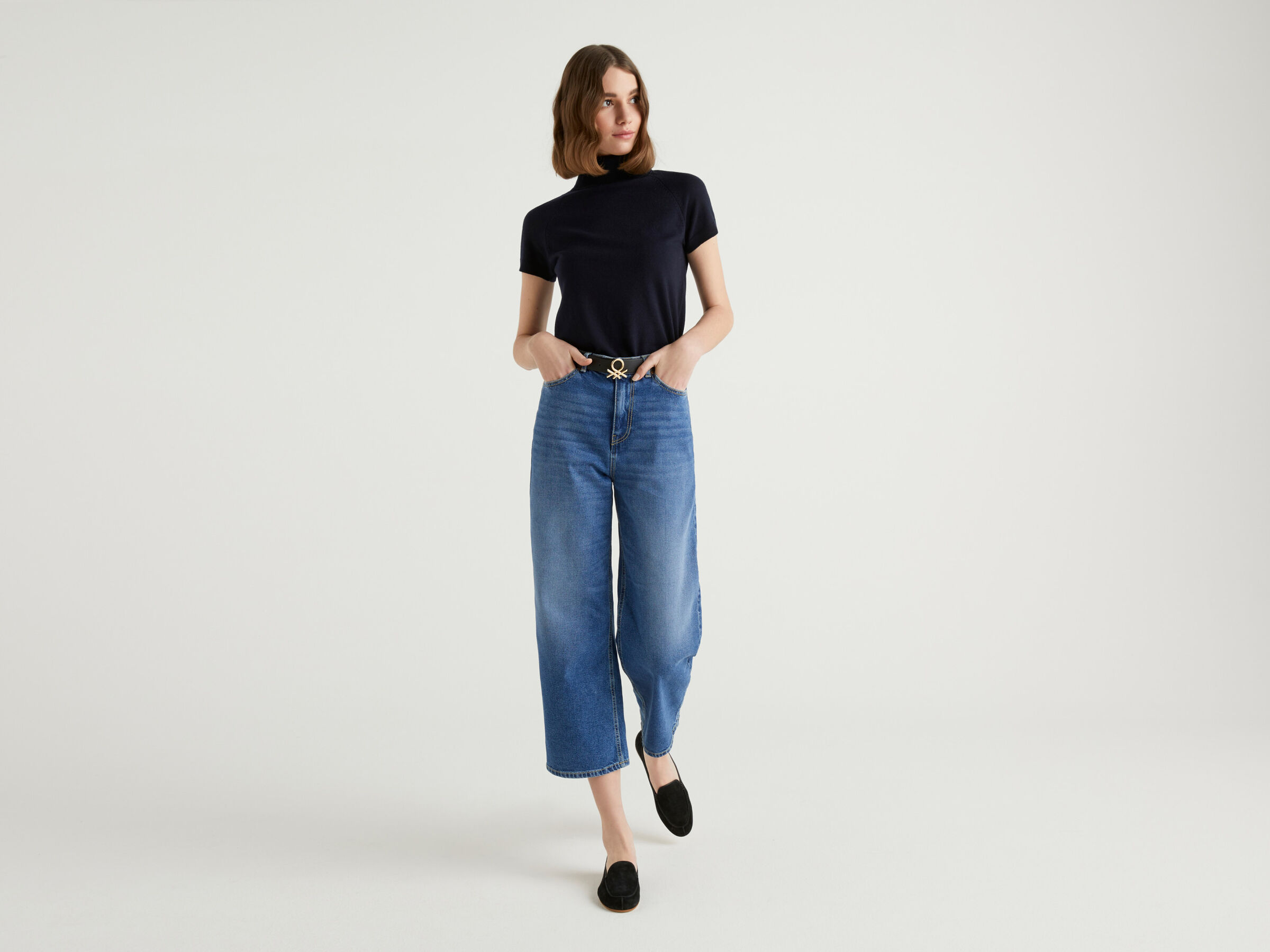 Short sleeve turtleneck image number 3