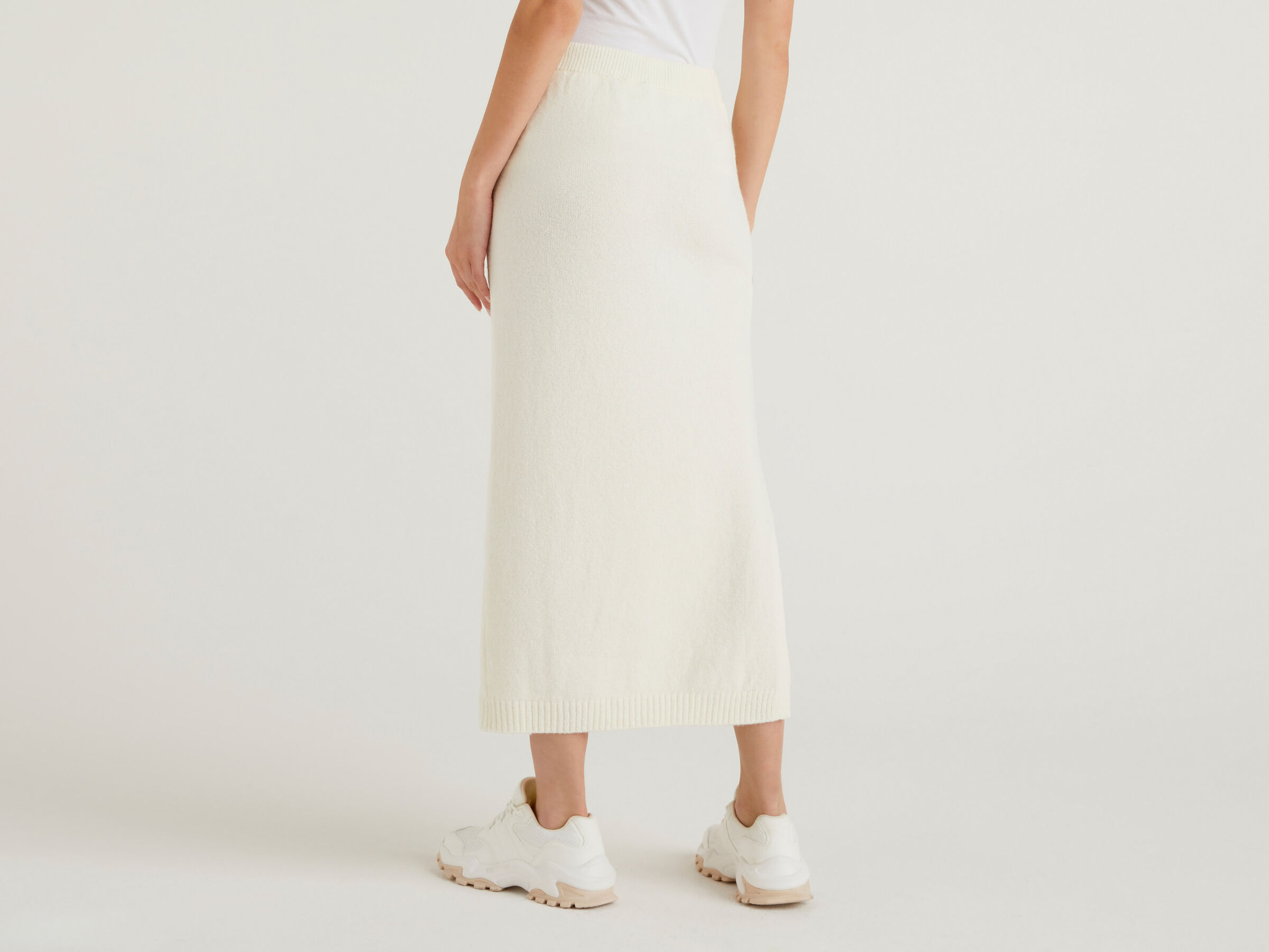 Knit midi skirt image number 2
