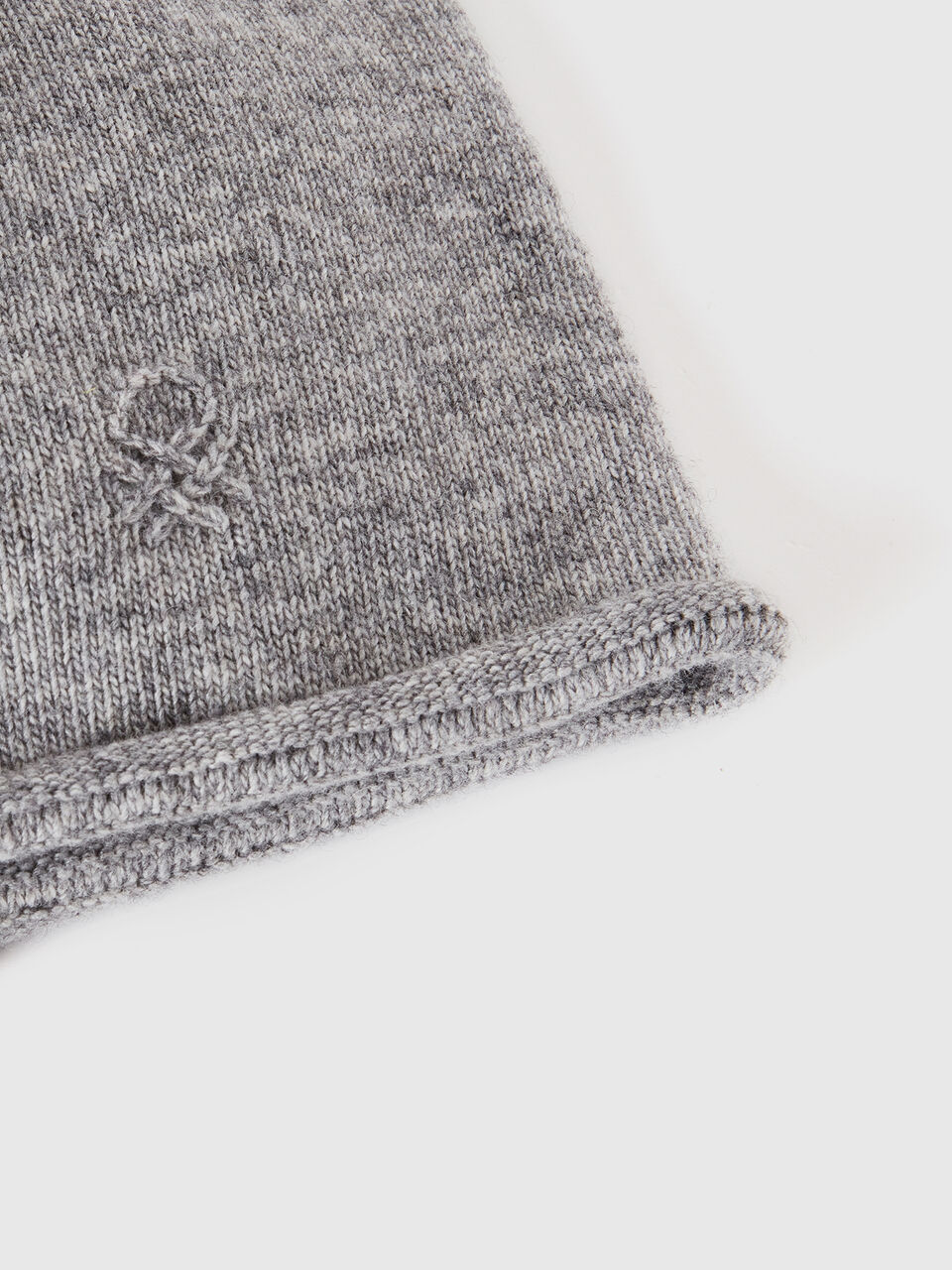 KNITTED - HAT Women image number null