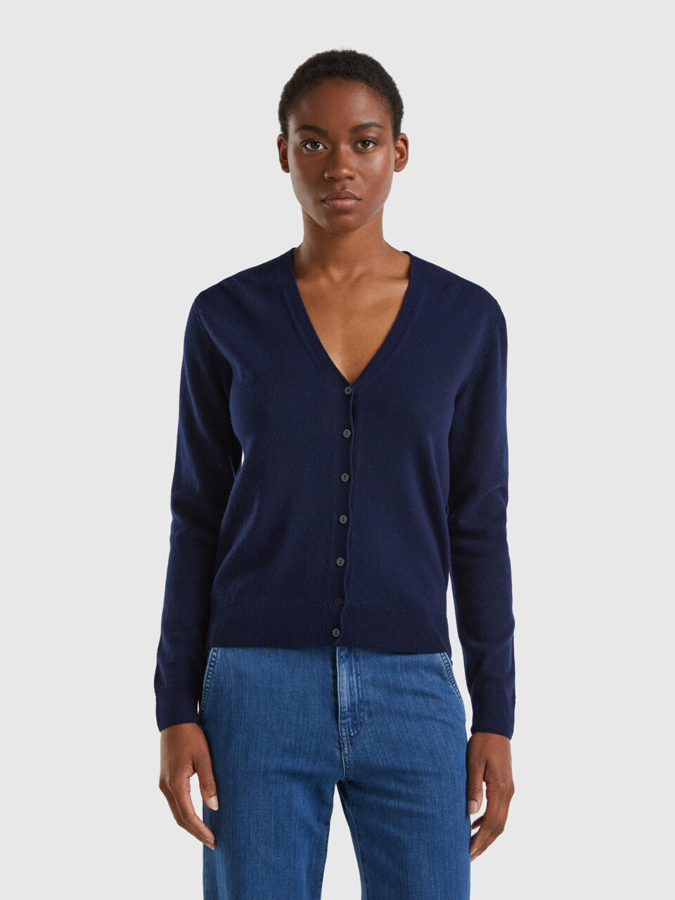 V neck cardigan sweater 2025