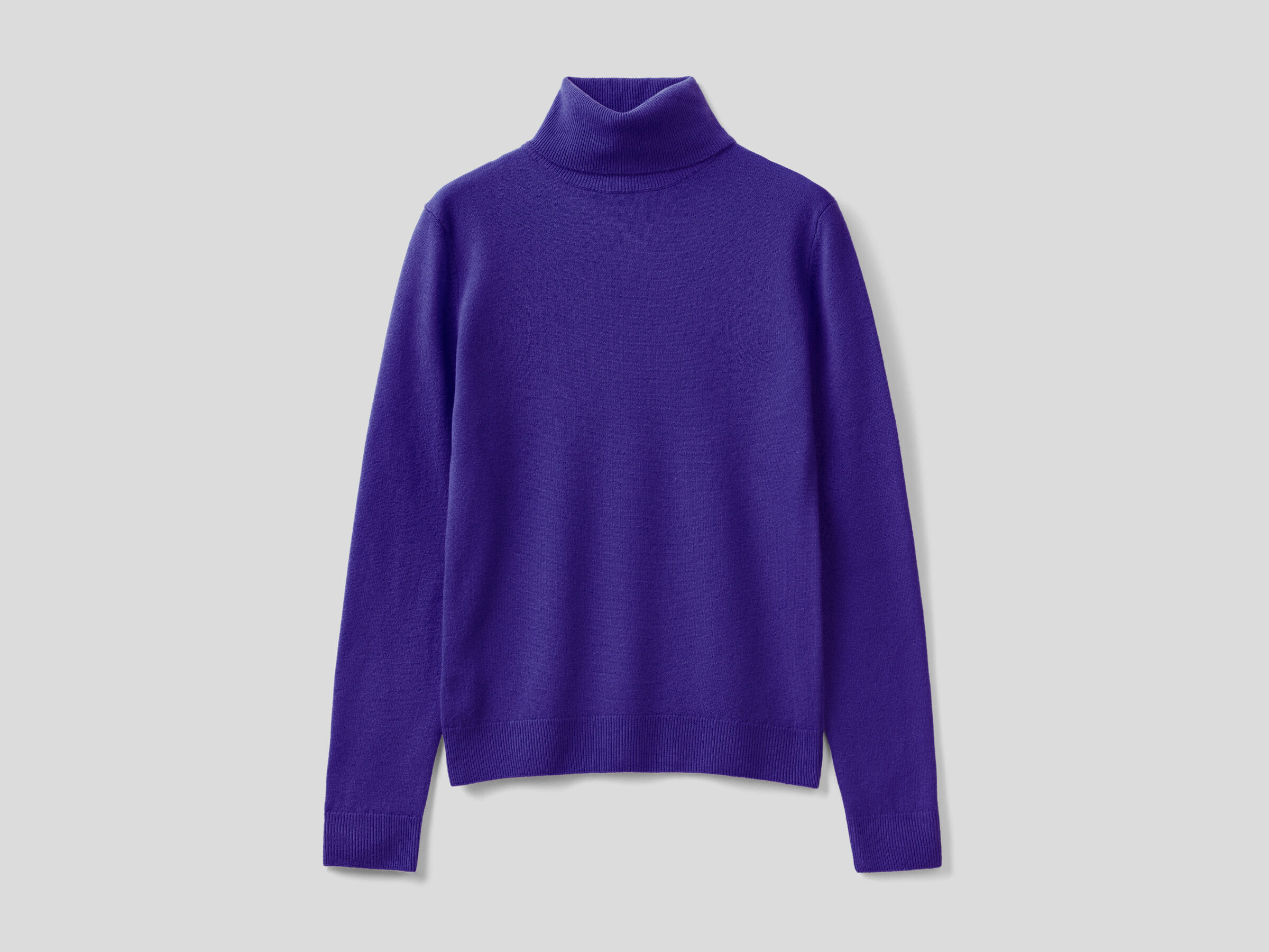 Turtleneck sweater in pure virgin wool image number 4