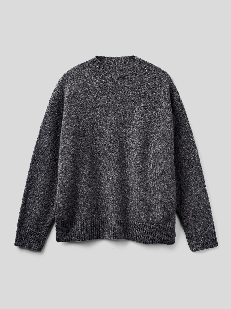 Boxy fit sweater in bouclé wool blend image number 1