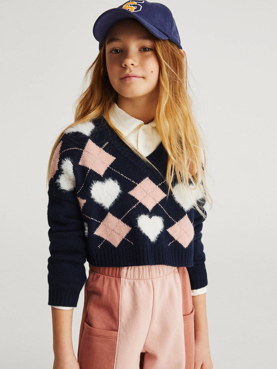 Cropped check sweater with hearts image number 1