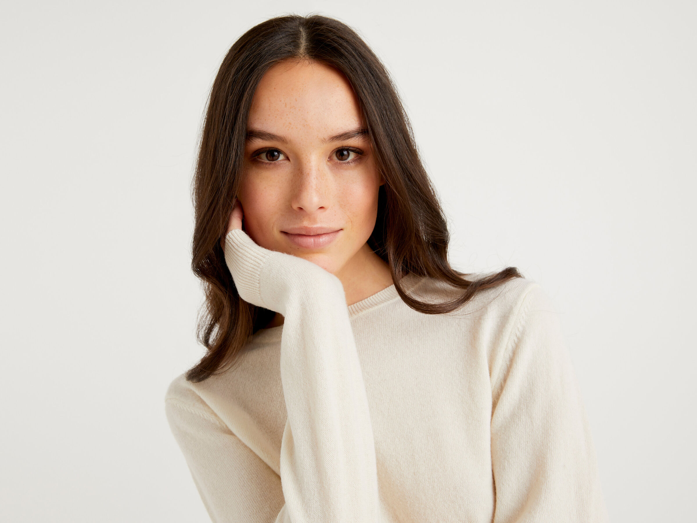 Crew neck sweater in pure virgin wool image number 4