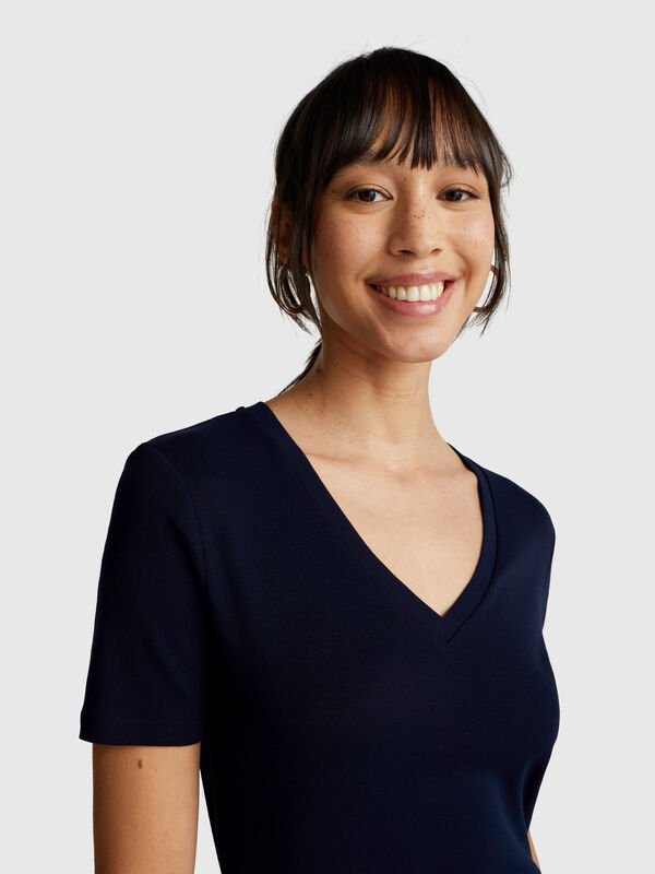 Pure cotton t-shirt with V-neck Women