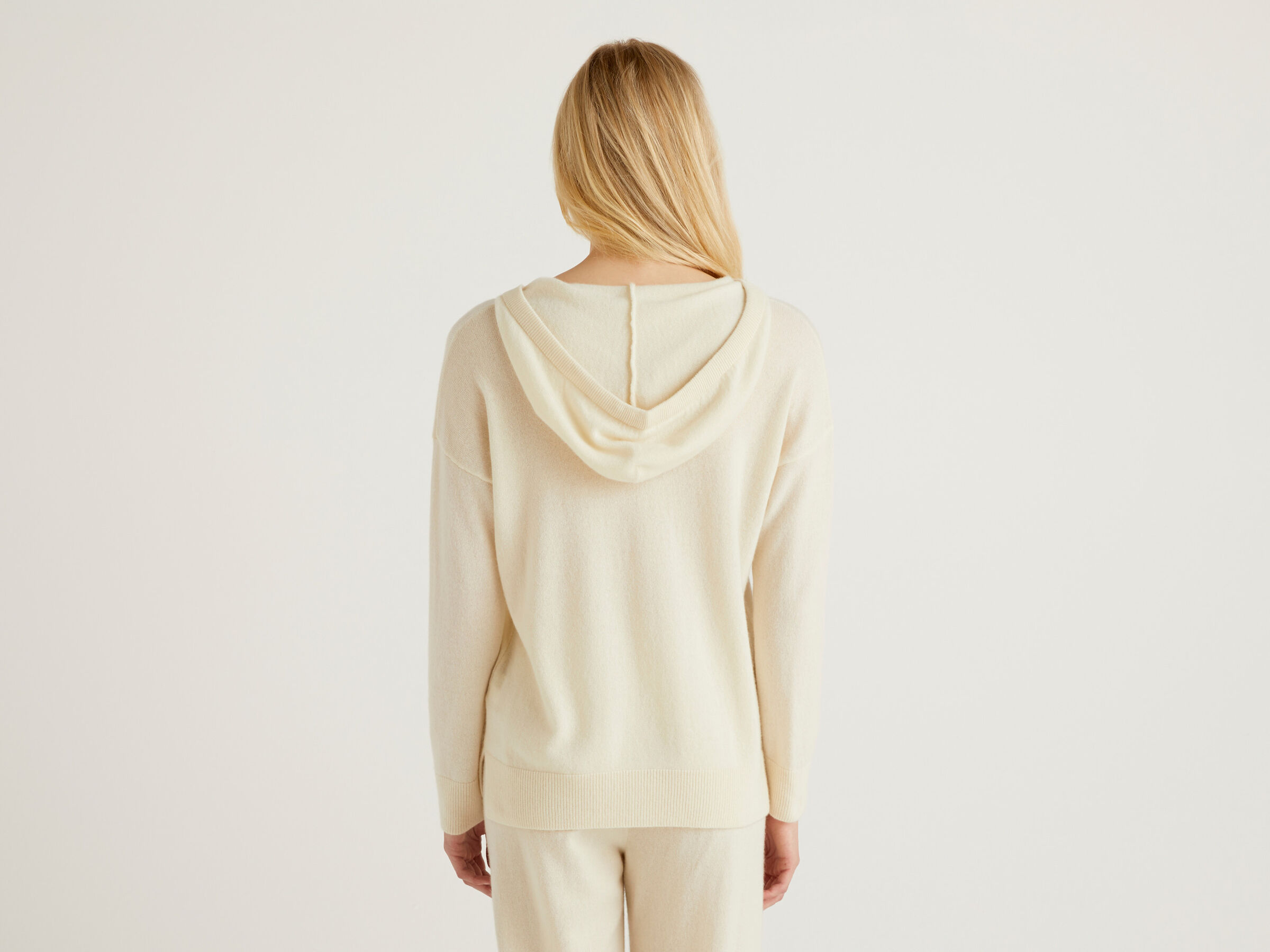 Pure cashmere sweater with hood image number 2