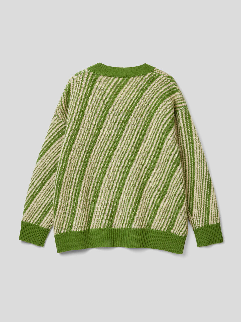 Jacquard V-neck sweater image number 2