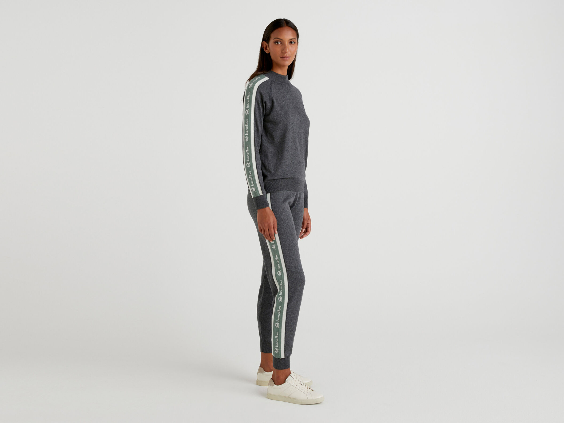 Sweater with logo band image number 3