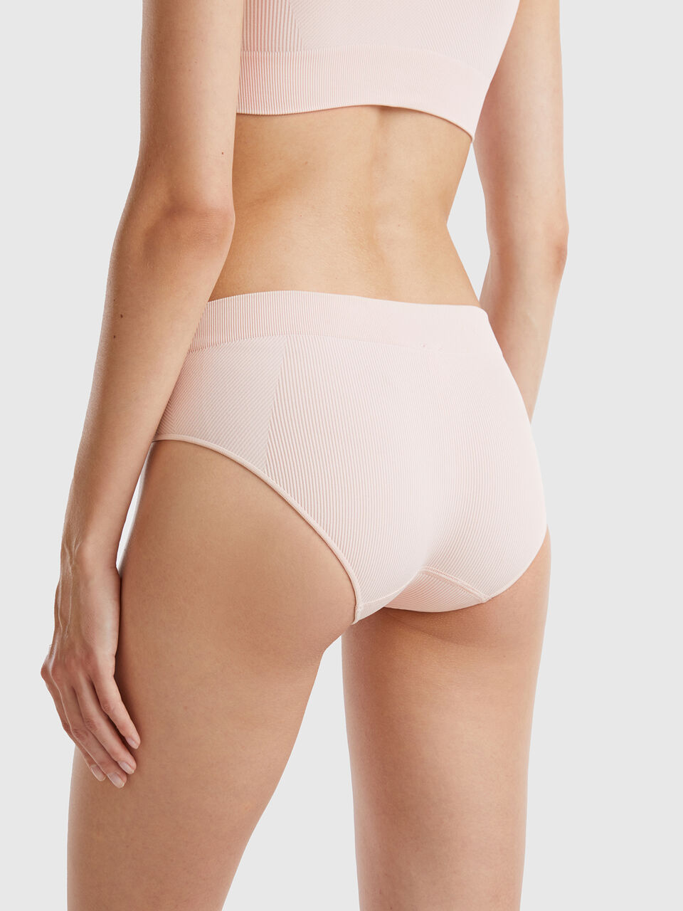 BRIEFS Women image number null