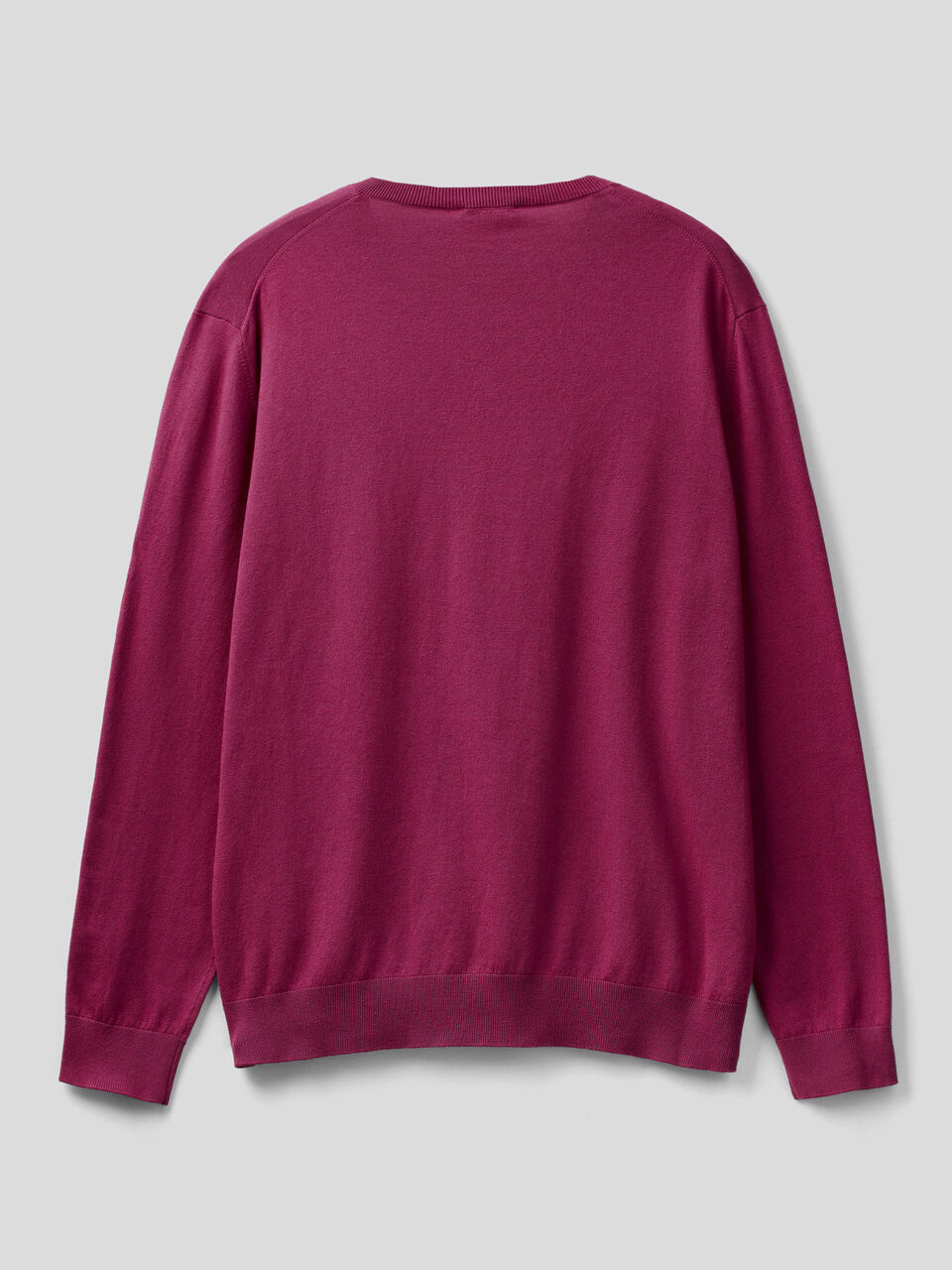 V-neck sweater in lightweight cotton blend image number 2