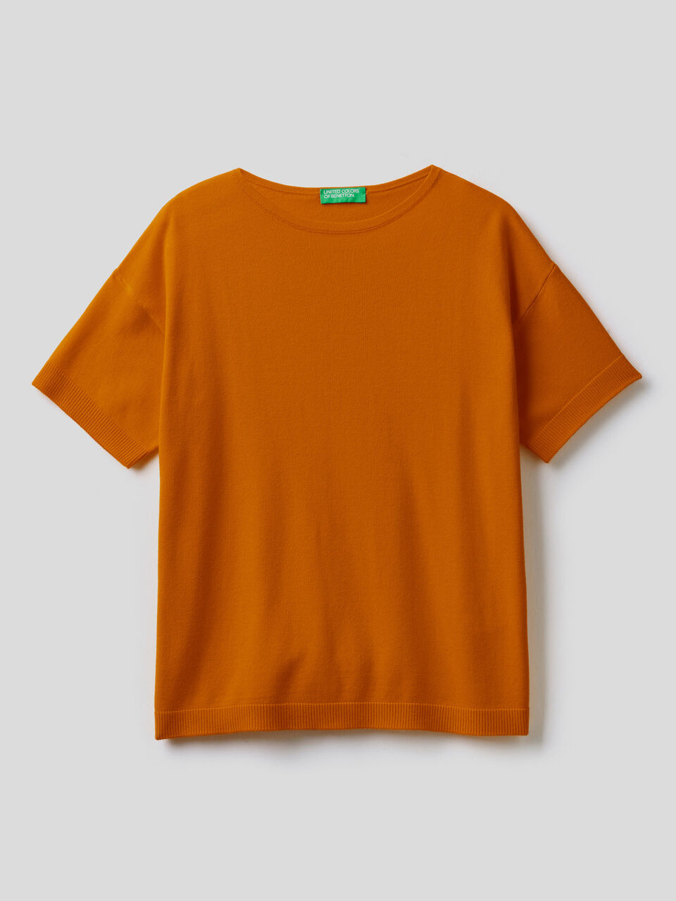 Short sleeve sweater image number 1