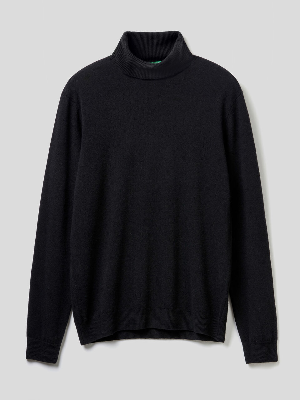 Turtleneck in pure virgin wool image number 1