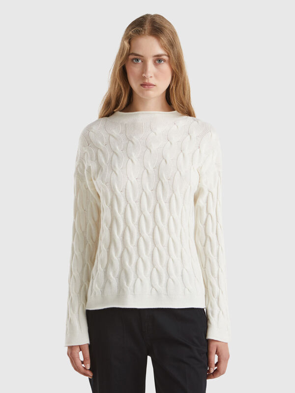 Cable knit sweater Women