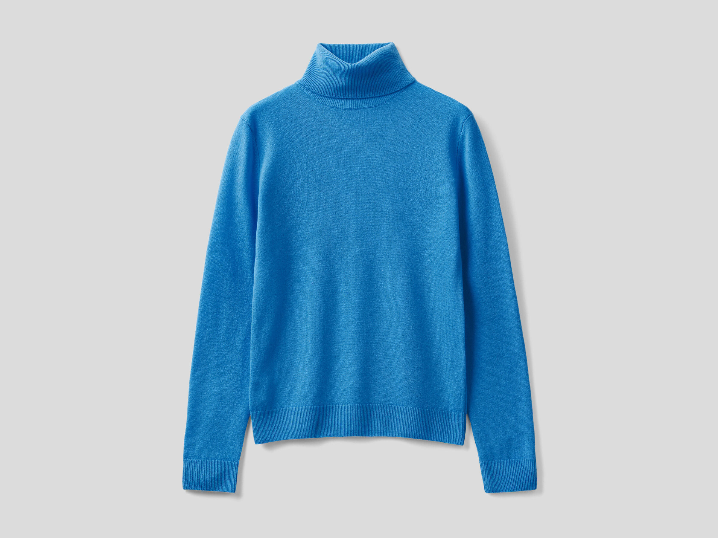 Turtleneck sweater in pure virgin wool image number 4