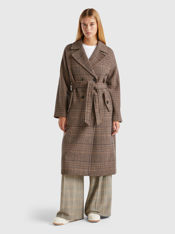Double-breasted Prince of Wales coat Women