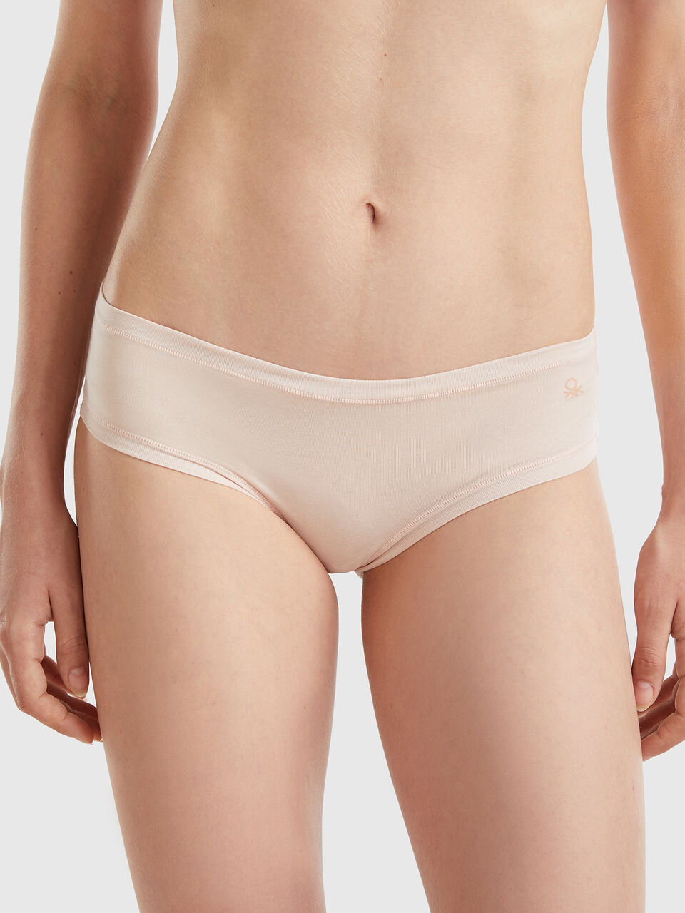 SLIP Women image number 1