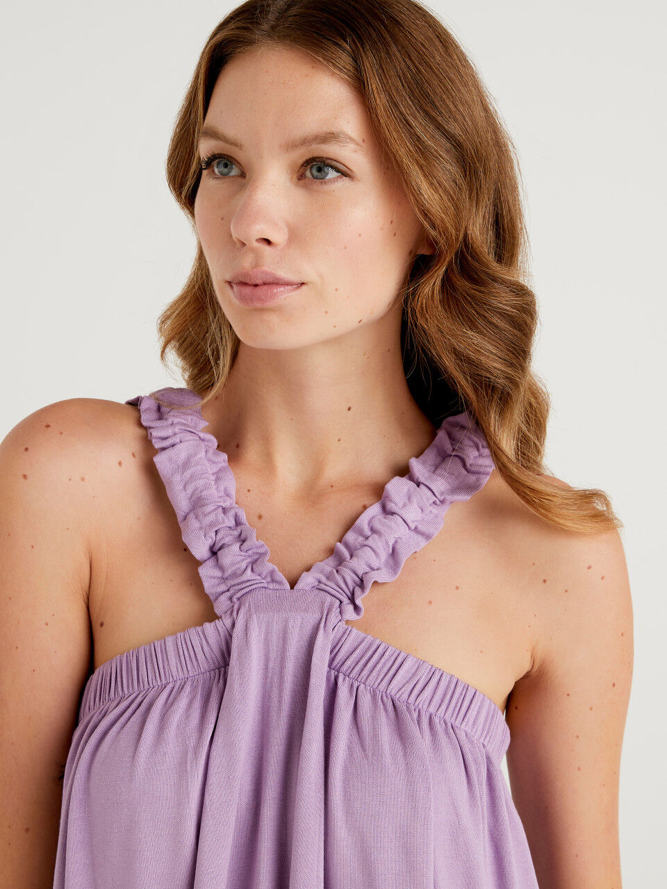 Tank top with ruffled straps