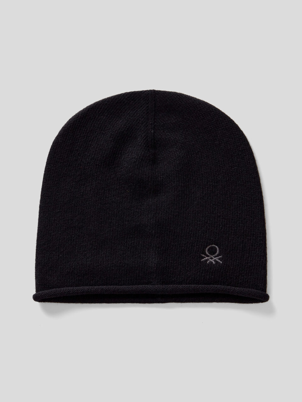 Hat in pure virgin wool image number 1