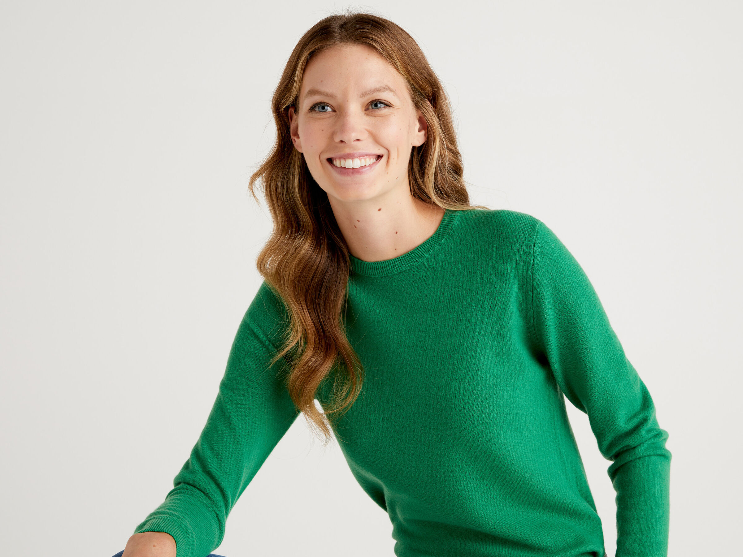 Crew neck sweater in pure virgin wool image number 4