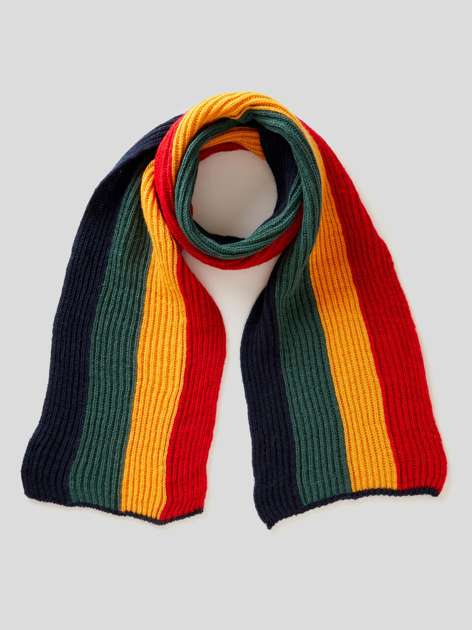Scarf in wool blend with inlays image number 1