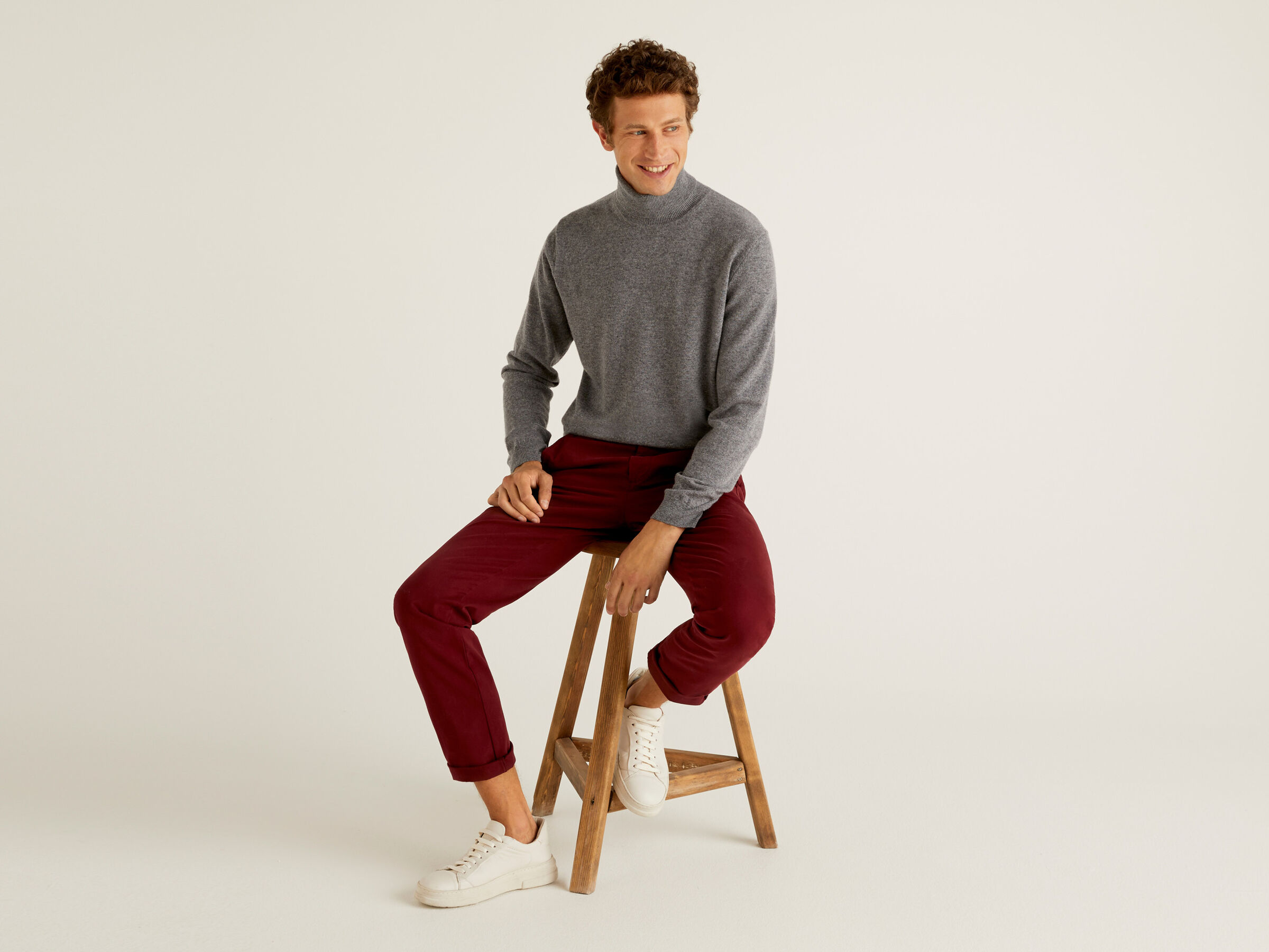 Turtleneck in pure virgin wool image number 3