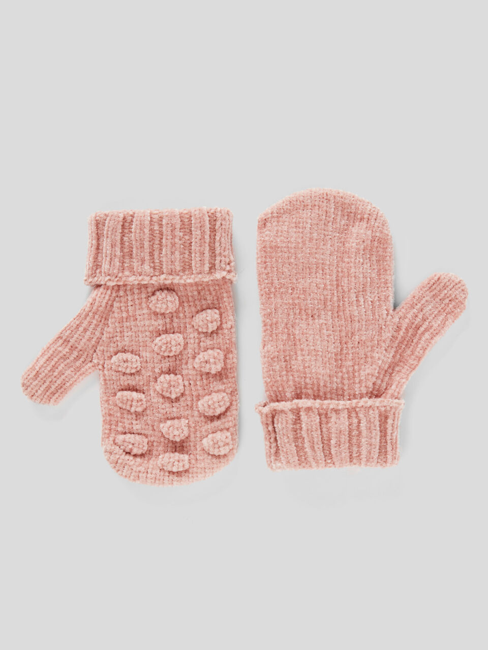 Gloves in chenille image number 1