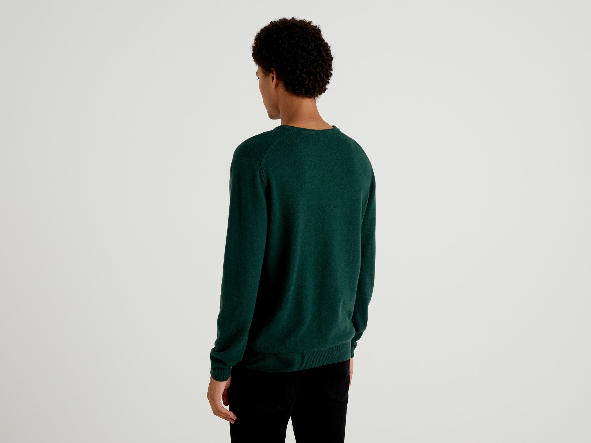 V-neck sweater in pure virgin wool image number 2