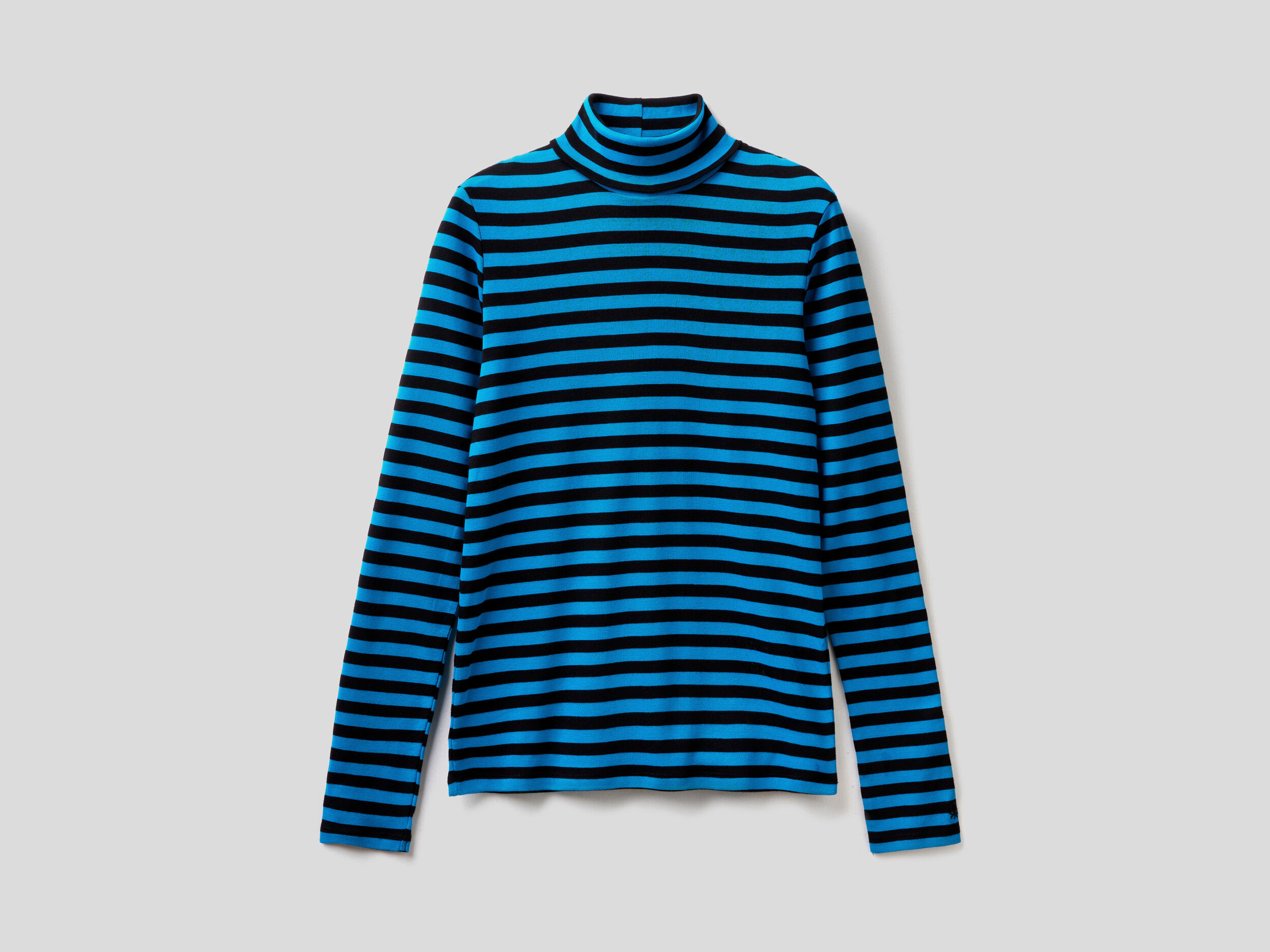 Green clearance striped turtleneck