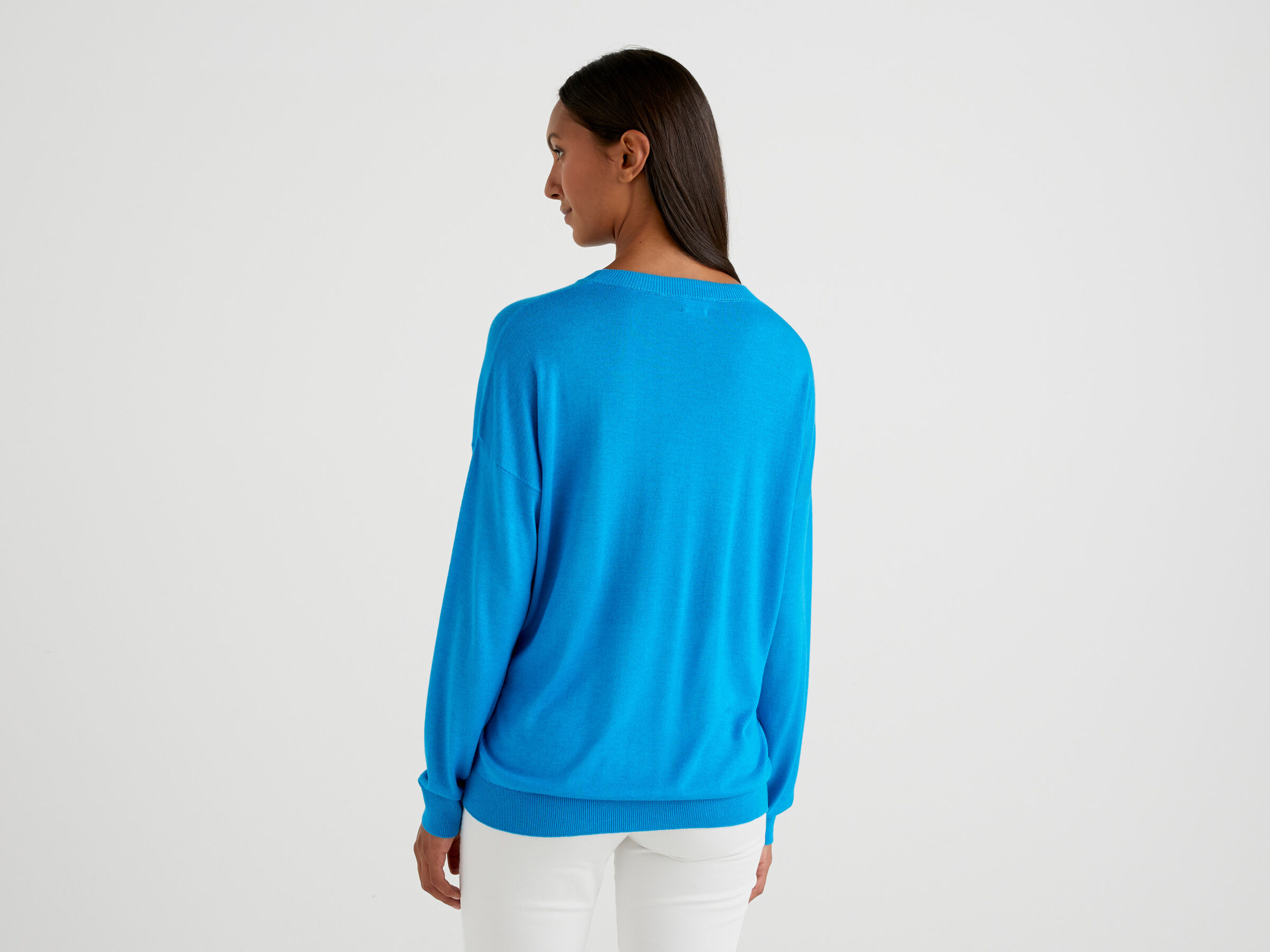 Relaxed boxy fit sweater image number 2