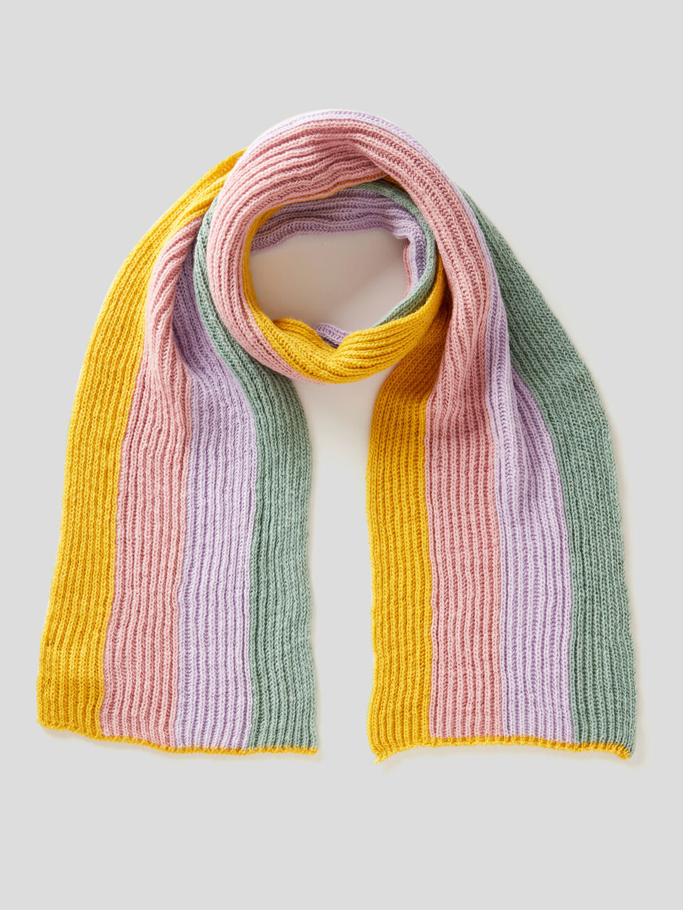 Scarf in wool blend with inlays image number 1