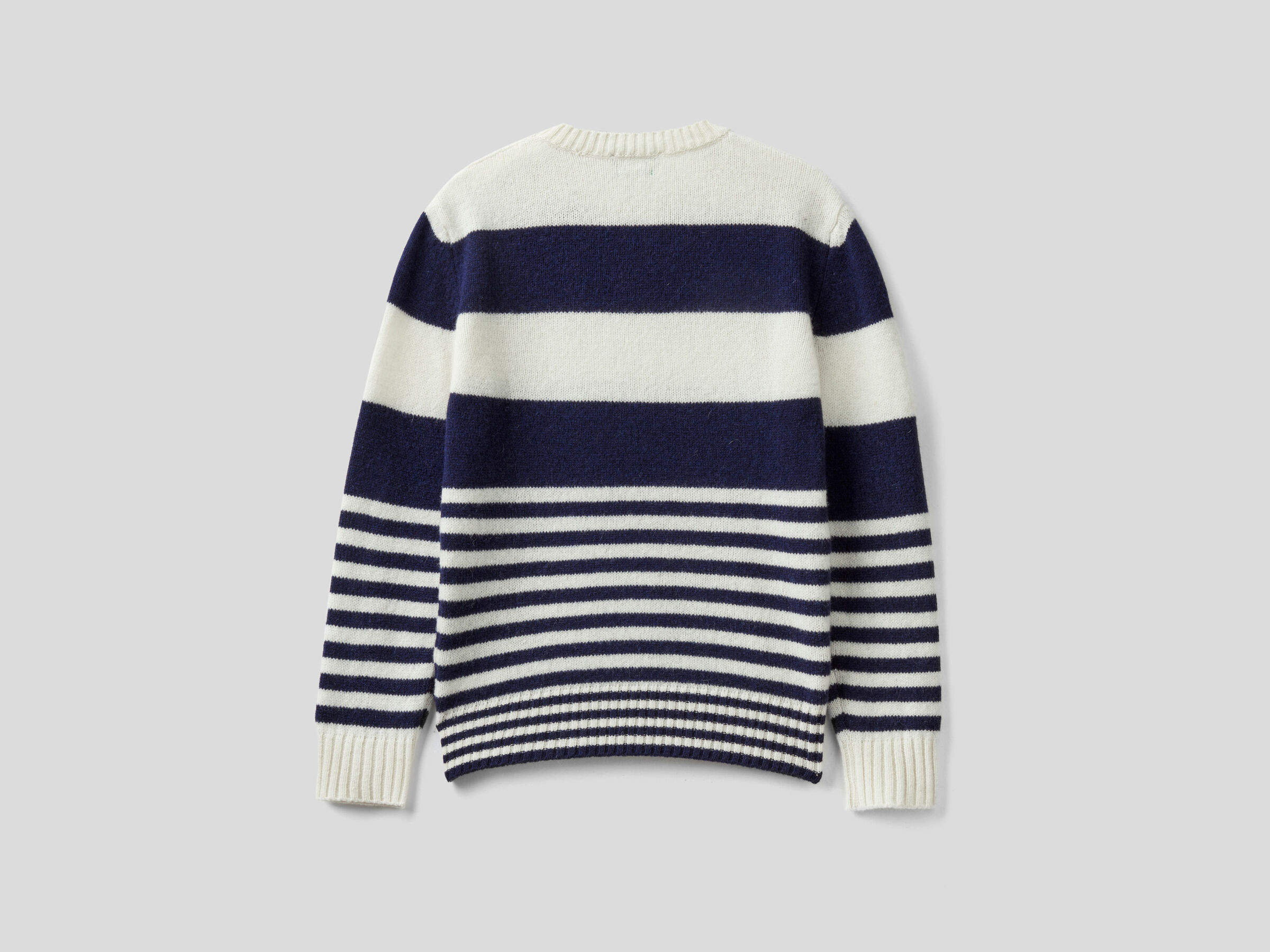 Sweater in pure Shetland wool image number 5