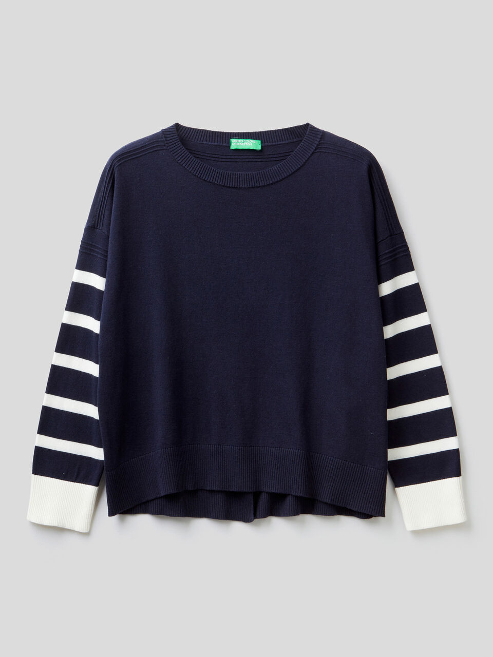 Sweater with slit on the back image number 1