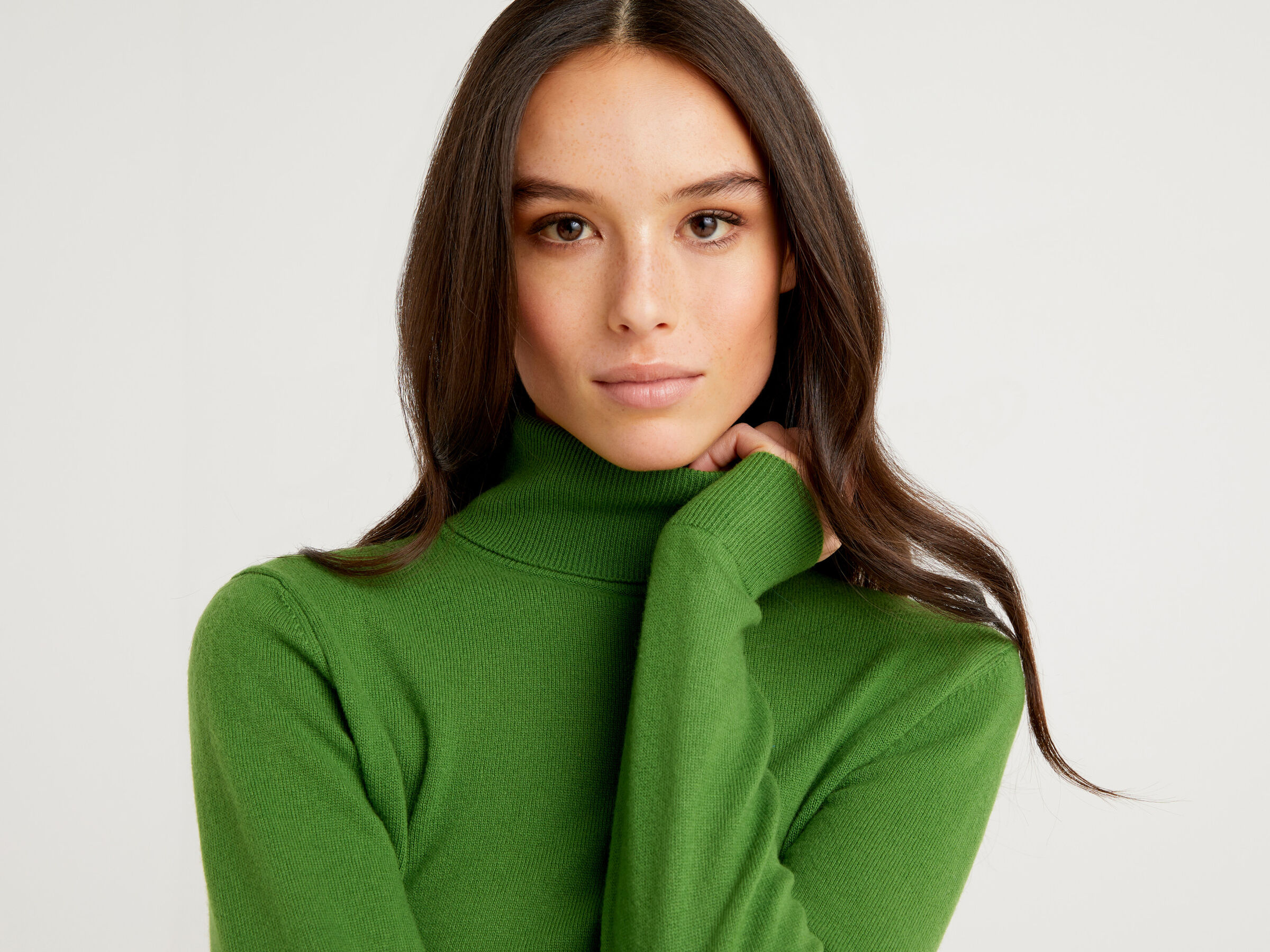 Turtleneck sweater in pure virgin wool image number 4