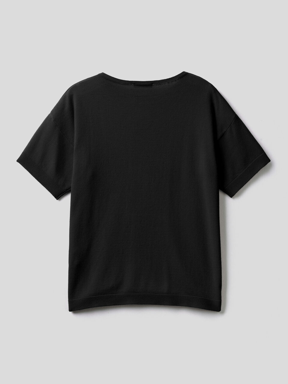 Short sleeve sweater image number 2