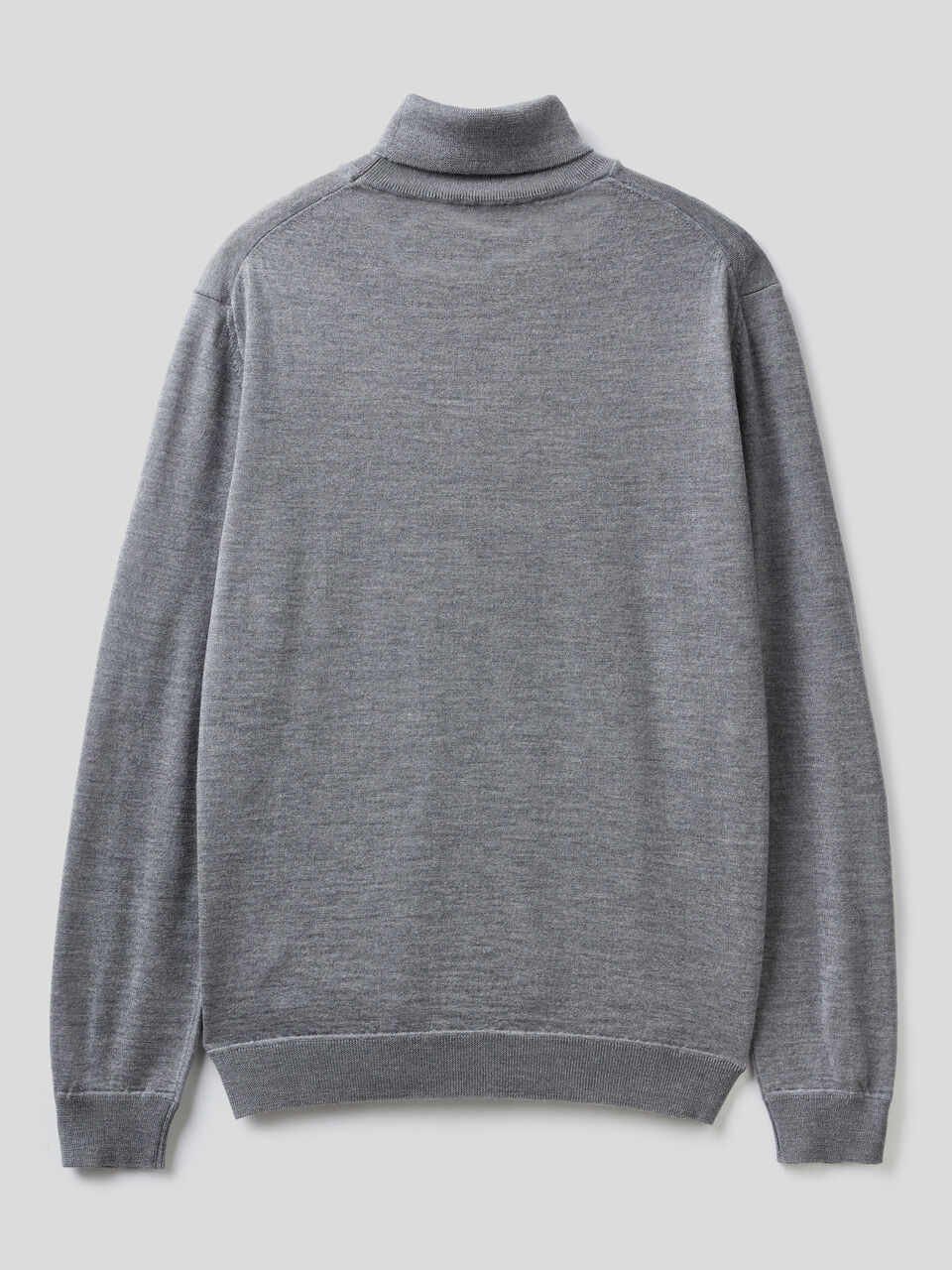 Turtleneck in pure virgin wool image number 2