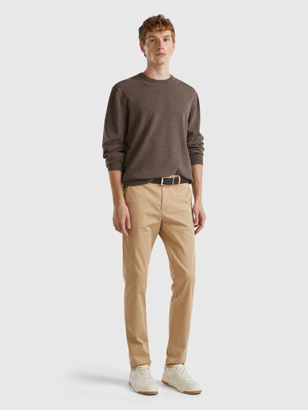 Slim fit chinos in stretch cotton Men