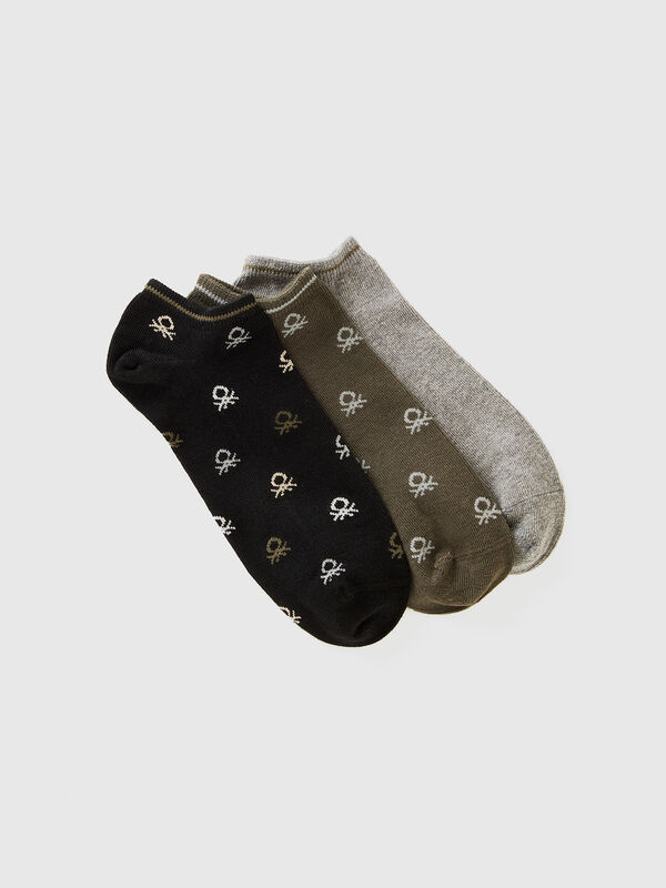 Three pairs of short socks with logo