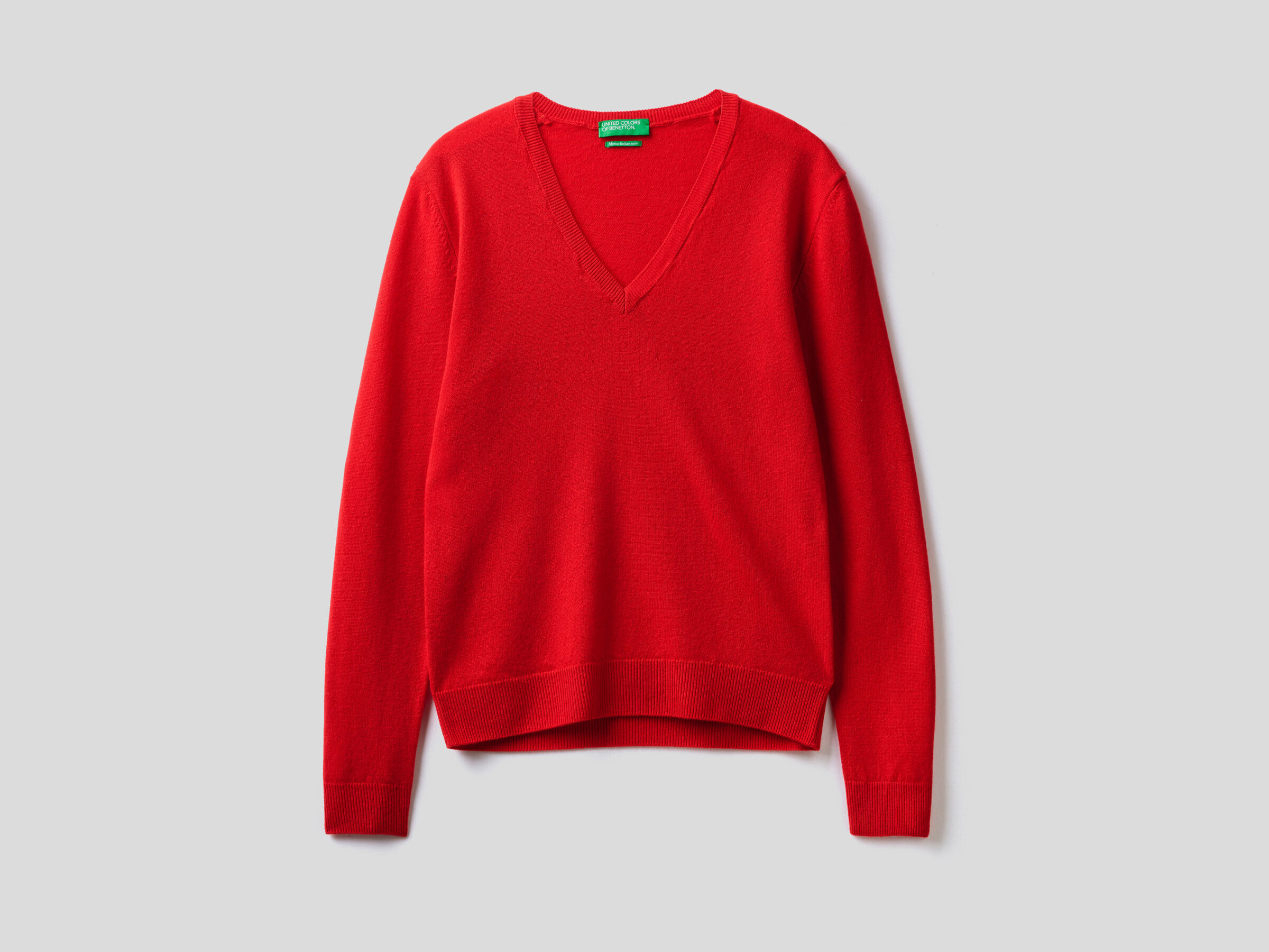 V-neck sweater in pure virgin wool image number 5
