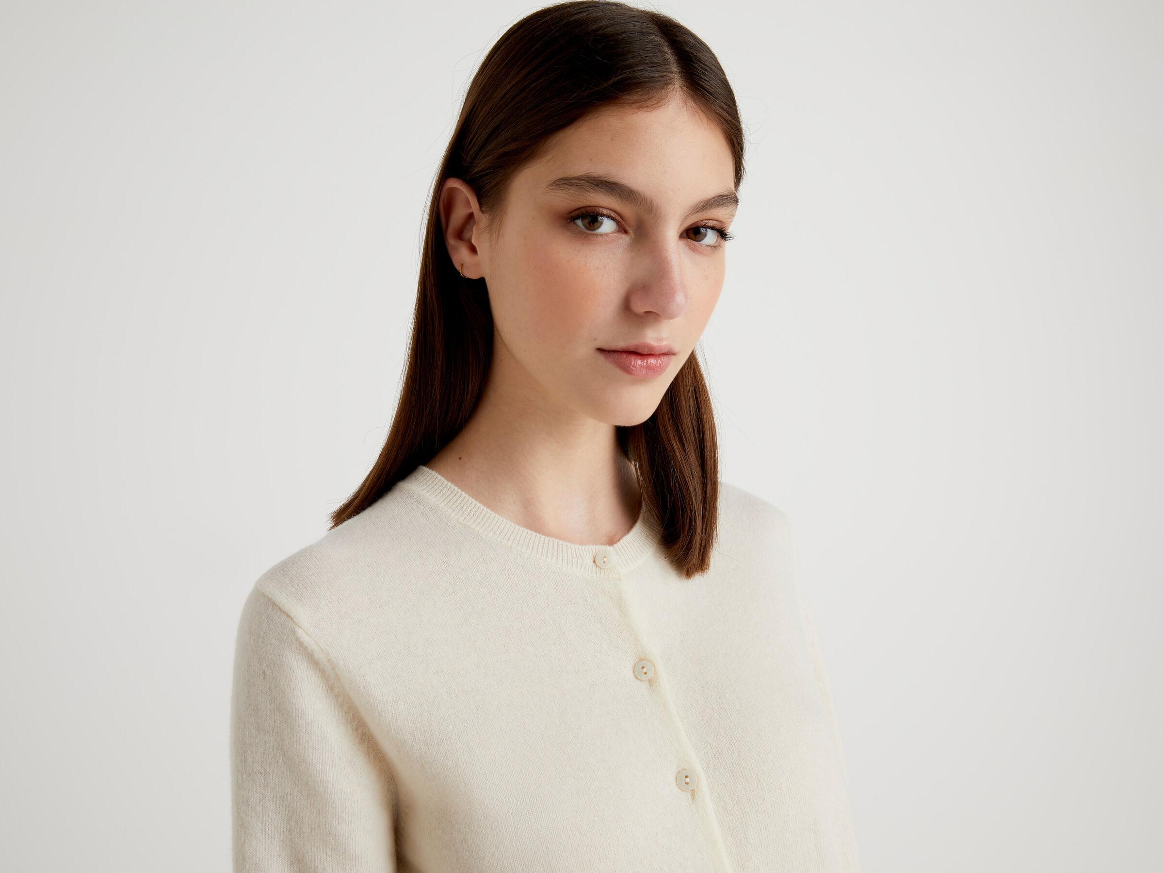 Crew neck cardigan in pure virgin wool image number 4